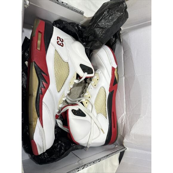 Air Jordan 5 Retro Fire Red 2013 Size 13 W/ Damaged Box - Picture 13 of 16